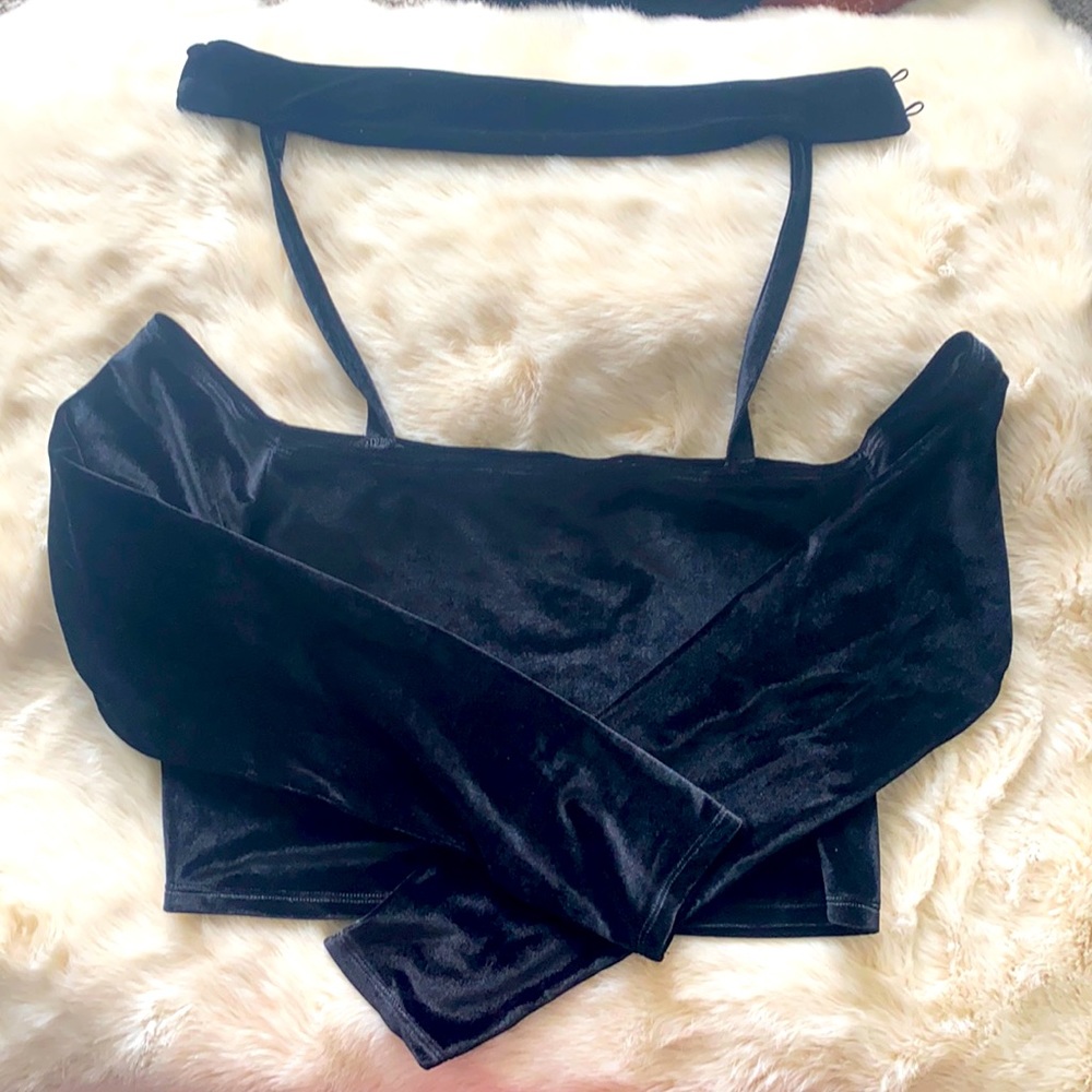 ASOS Halter, Velvet Crop Top in Black Sz: UK 18 US:14